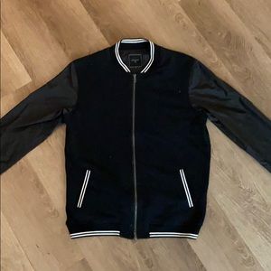 Cohesive& co light track jacket